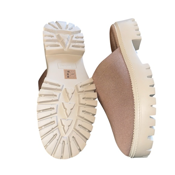 NWT Skechers Chunky Platform Mule Clogs Slip-On Beige Pink Mauve Lug Sole 11 - Picture 7 of 7